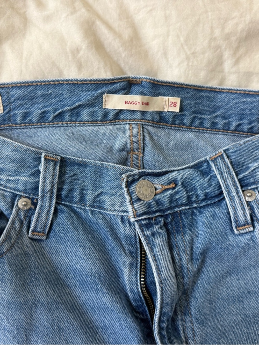 Levi’s Baggy Dad Light Blue Denim Jeans - Size 28